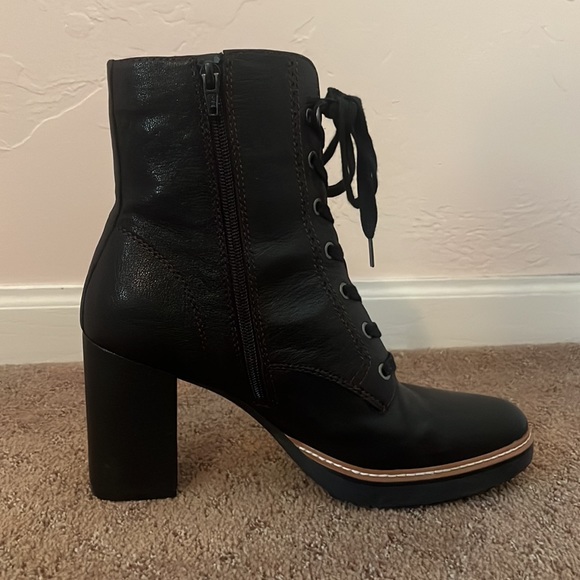 black heeled boots - Picture 3 of 4